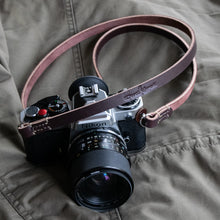 Load image into Gallery viewer, Racer Series Leather Neck Strap - Due North Leather Goods